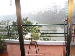 Cheap apartment 2 bedrooms for rent in Truc Bach area