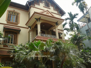 French style Villa for rent in Tay Ho, large garden, spacious