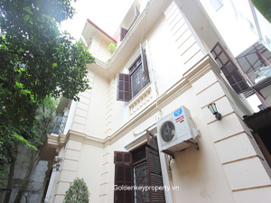 House for rent in To Ngoc Van street with lake view, nice yard