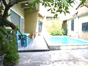 Tay Ho swimming pool villa with 5 bedrooms for rent