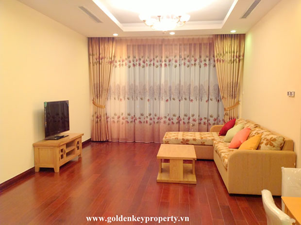 2 bedroom apartment in R2, Royal City Ha Noi, spacious living room, fully furnished