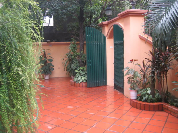 Charming Villa with out-door swimming pool for rent in Tay Ho, big courtyard, quiet area