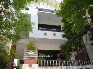 4 Beds Villa for rent in 1,3 Ha Quang An, Tay Ho, near the lake