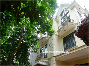 Rental old style villa in To Ngoc Van street, Tay Ho Hanoi