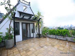 Spacious 3 floor Penthouse Duplex for rent on Dang Thai Mai street