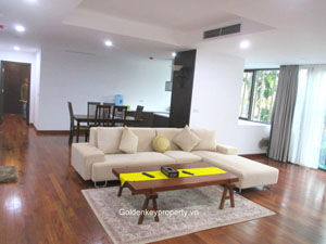 4 beds, huge balcony apartment in Dang Thai Mai Street, Hanoi