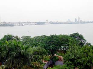 Lake view fully furnished 3bedrooms apartment rental in Dang Thai Mai, Tay Ho