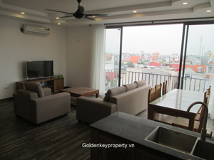 Cheap apartment 3 bedrooms for rent in Tay Ho Hanoi