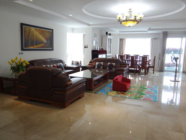 Hanoi Ciputra apartment for rent in L tower, 260 m2, 4 bedrooms