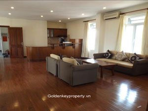 2 bed Apartment in Tong Duy Tan street, nearby Hanoi old quarter