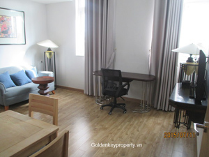 Ba Dinh apartment for rent, 2 bedrooms in Tran Huy Lieu street