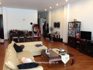 Lakeview 3 bedrooms apartment for rent in Truc Bach