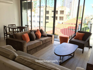 Rental 2 bedroom 85 sqm apartment in Kim Ma street, Ba Dinh Hanoi