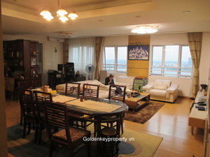 Apartment 3 bedrooms in Ciputra Hanoi with spacious living room