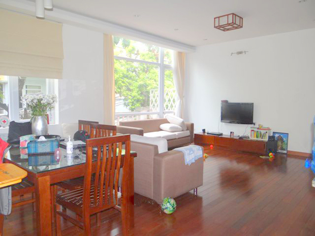 Apartment for rent in Westlake Hanoi, 2 bedrooms 120 sqm apartment in Tay Ho