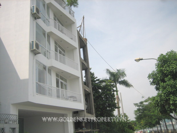 Lake side three bedrooms apartment for Rent in Quang Khanh street, Tay Ho