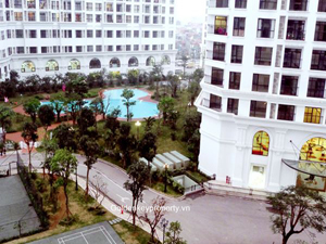 2 bedrooms apartment, good quality furnished, Royal City Hanoi