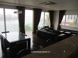 Lake view serviced apartment for rent on Quang An, Tay Ho