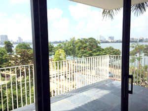 Serviced apartment in Tay Ho Hanoi, huge balcony Westlake view