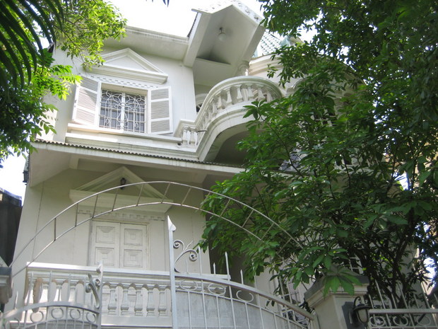 Charming Houses with big court-yard for rent in Tay Ho, West-Lake - Hanoi