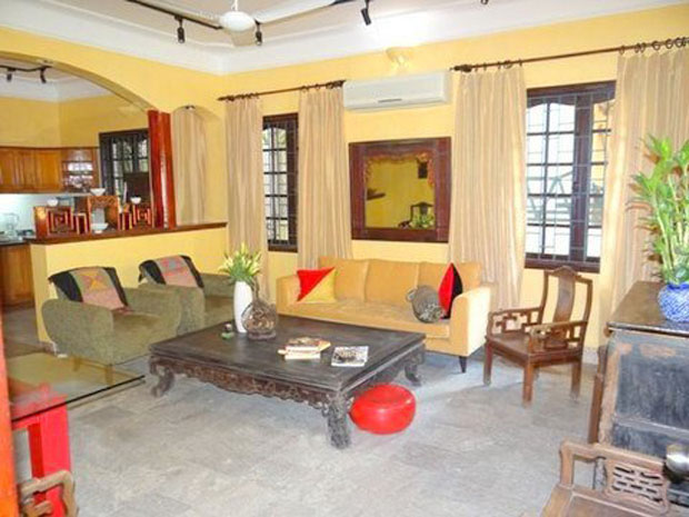 Hanoi Westlake house for rent in Nghi Tam with nice terrace