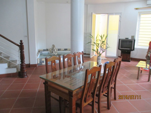   Rental quiet house 4 bedrooms in Au Co street, Tay Ho Hanoi