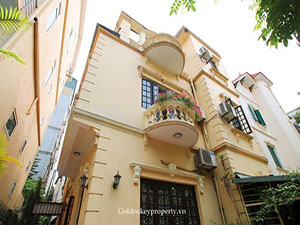 Nice house for rent in Tay Ho road 3 bedrooms