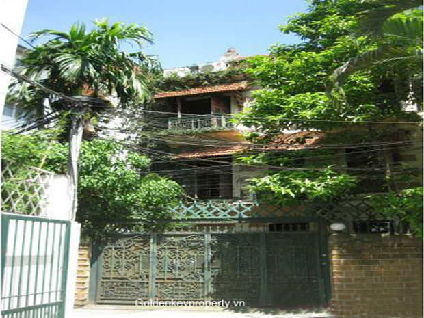 House 4 bedroom in Tay Ho Hanoi for Rent with swimming pool, garden and quiet