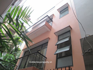 Modern 4 bedrooms house in Tay Ho Hanoi, near the lake