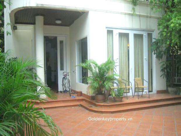 Tay Ho House for rent, To Ngoc Van with courtyard and quiet