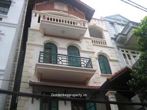 Tay Ho house rental on Dang Thai Mai street, 4 beds nice terrace